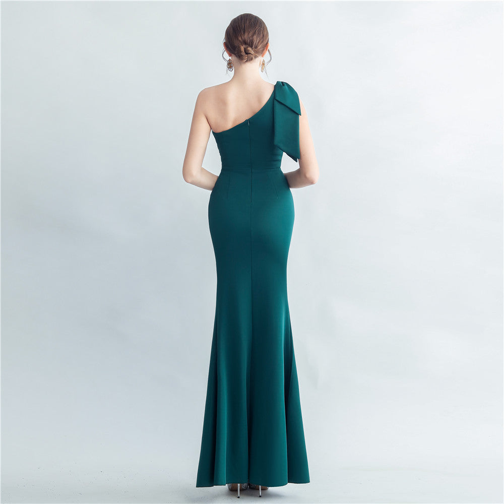 Evening dress for women 2025, high-end celebrity, one-shoulder, side slit, annual meeting dress