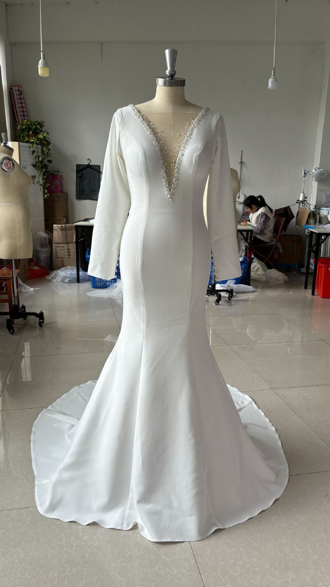 2025 Summer One-Shoulder Backless Lace Wedding Dress with Large Skirt and Train