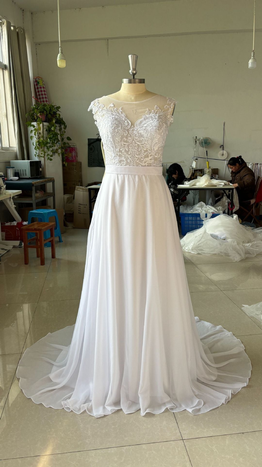 2025 European-American V-Neck Long Sleeve A-Line Chiffon Wedding Dress for Summer